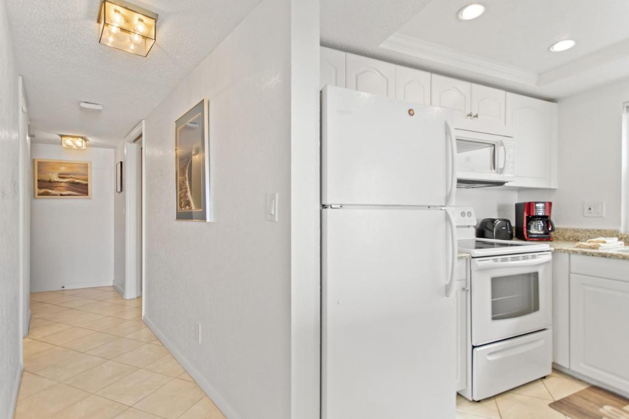 Gulf Gate Resort By Travel Resort Services St. Pete Beach Extérieur photo