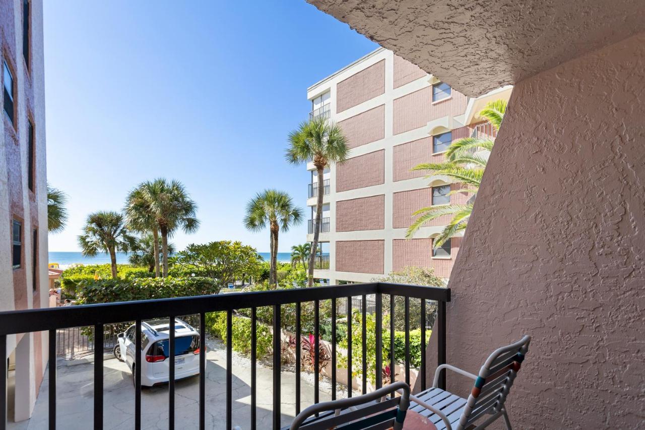 Gulf Gate Resort By Travel Resort Services St. Pete Beach Extérieur photo