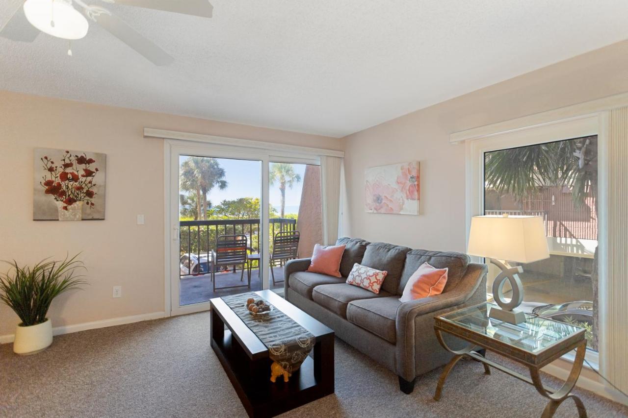 Gulf Gate Resort By Travel Resort Services St. Pete Beach Extérieur photo