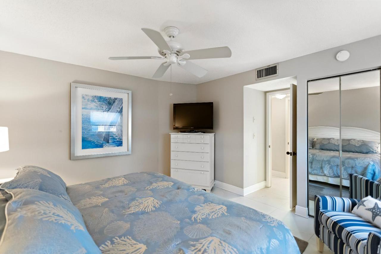 Gulf Gate Resort By Travel Resort Services St. Pete Beach Extérieur photo