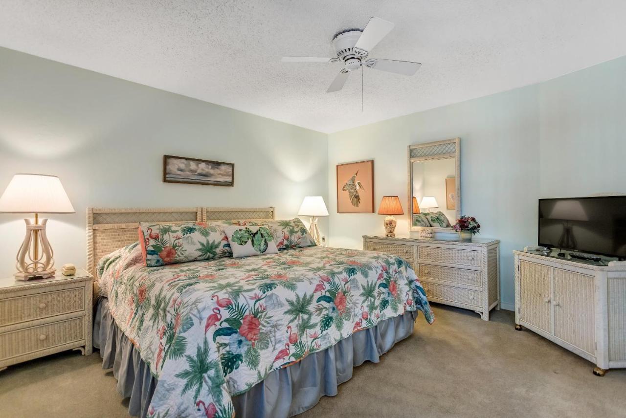 Gulf Gate Resort By Travel Resort Services St. Pete Beach Extérieur photo