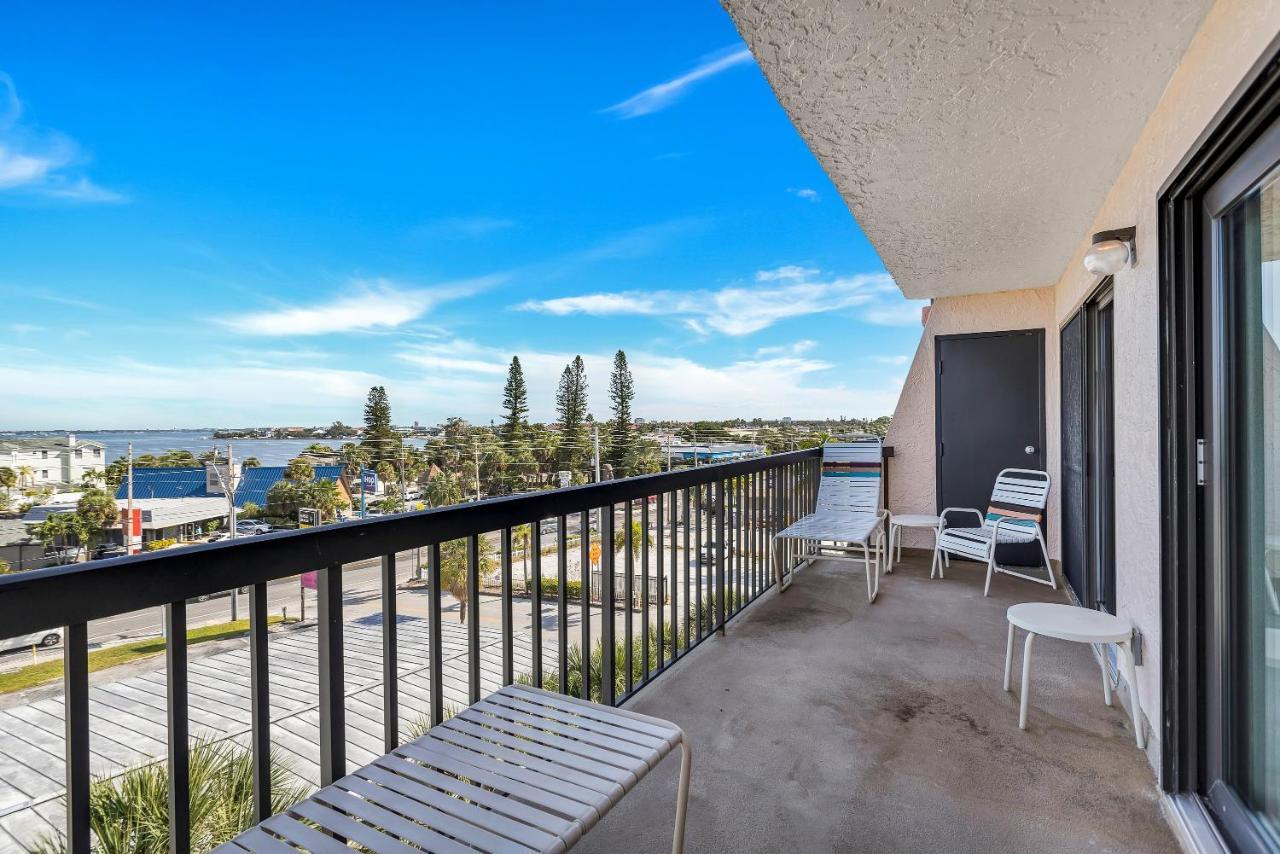 Gulf Gate Resort By Travel Resort Services St. Pete Beach Extérieur photo