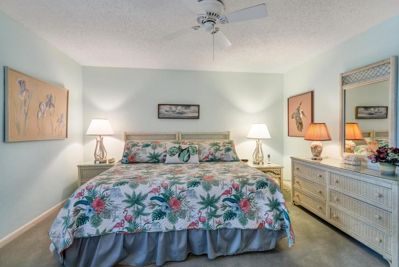 Gulf Gate Resort By Travel Resort Services St. Pete Beach Extérieur photo